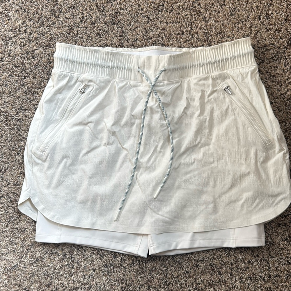 Athleta Trekkie Skort